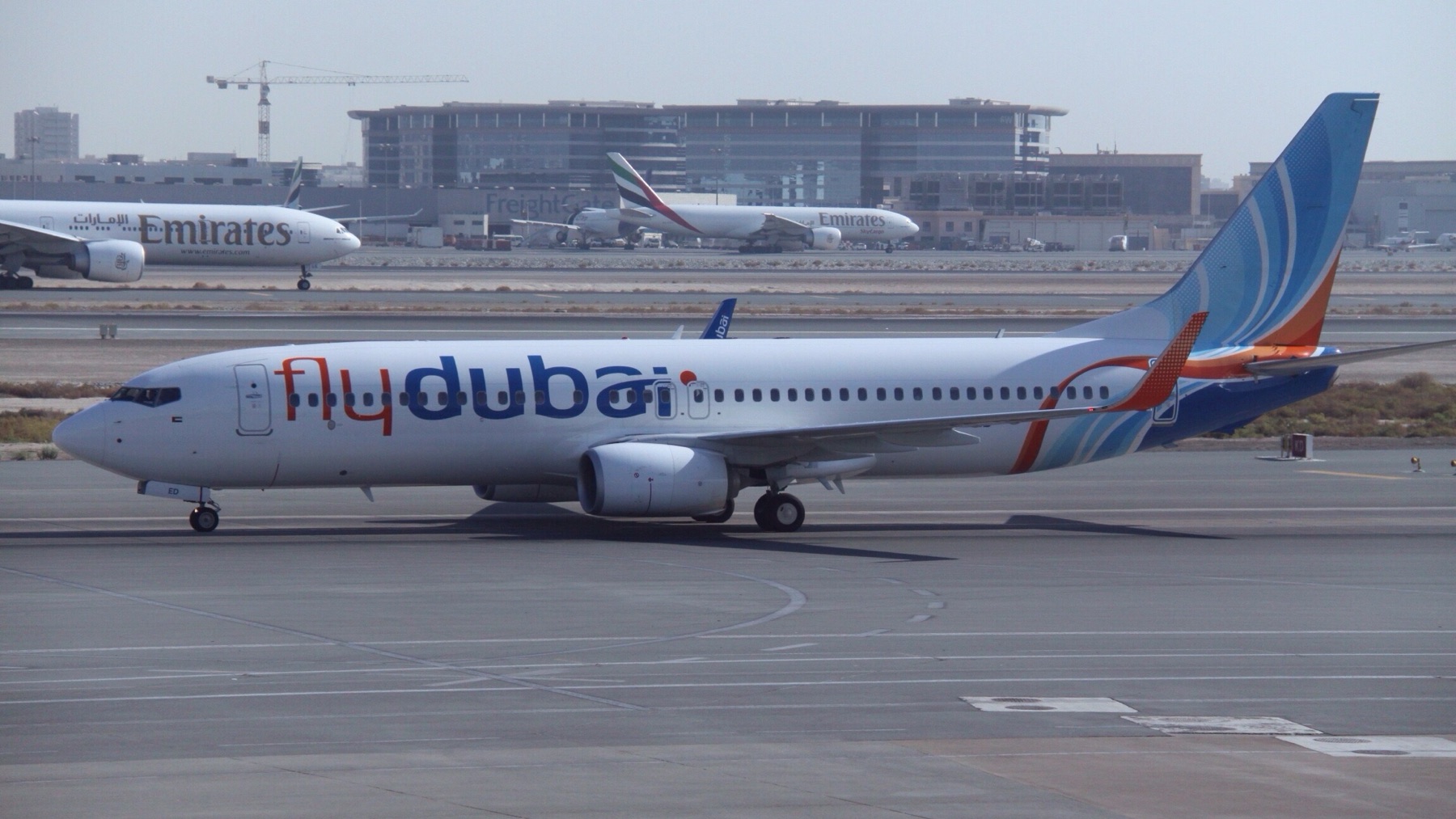 flydubai-ის სამგზავრო Boeing 737-800 დუბაიში — 2013 წლის საარქივო ფოტო, არა ახალი სატვირთო თვითმფრინავი